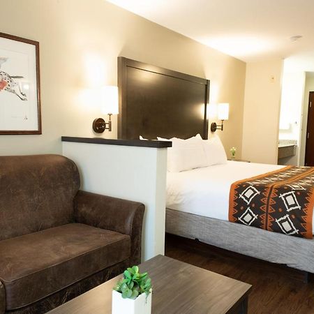 Oxford Suites Pendleton Esterno foto