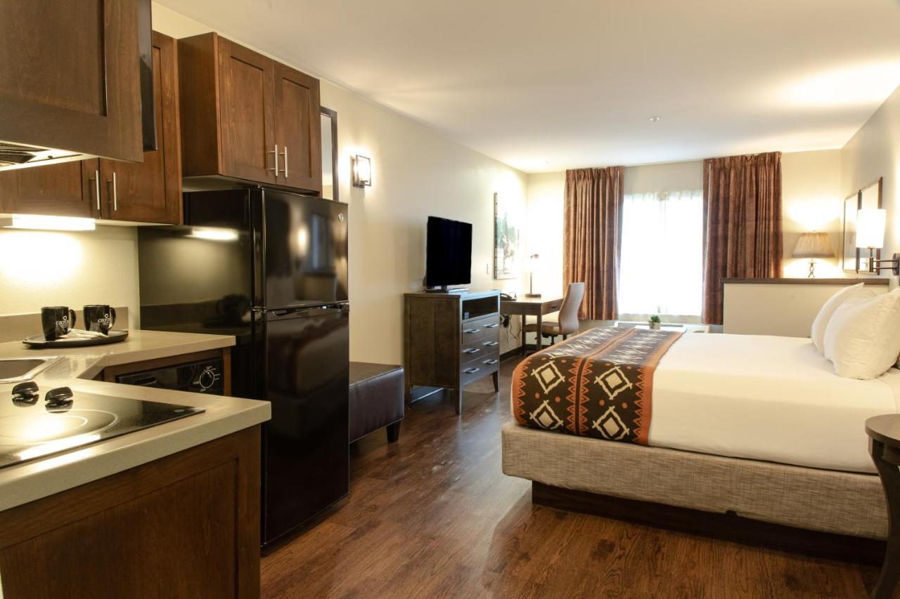 Oxford Suites Pendleton Esterno foto