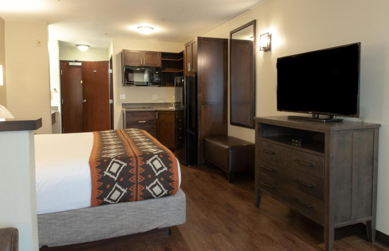 Oxford Suites Pendleton Esterno foto