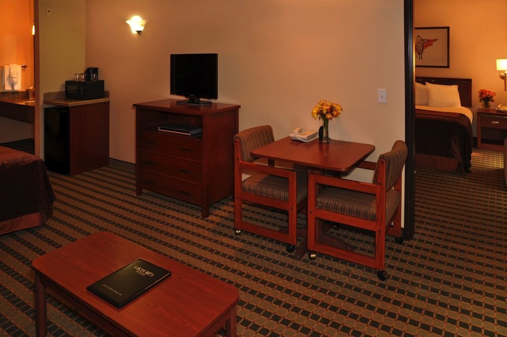 Oxford Suites Pendleton Esterno foto