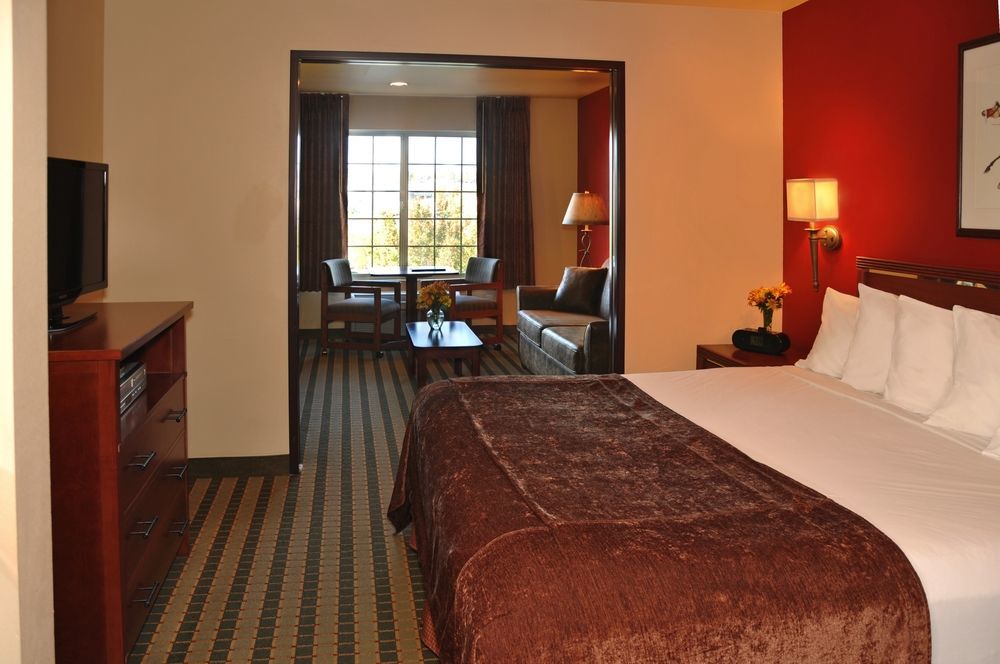 Oxford Suites Pendleton Esterno foto